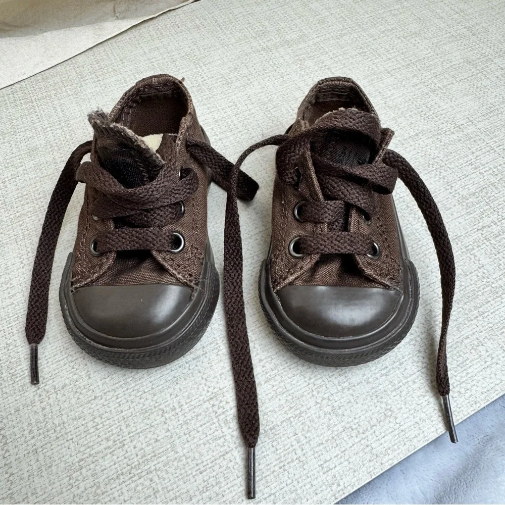 Converse All Star Baby Shoes Size 2 Brown